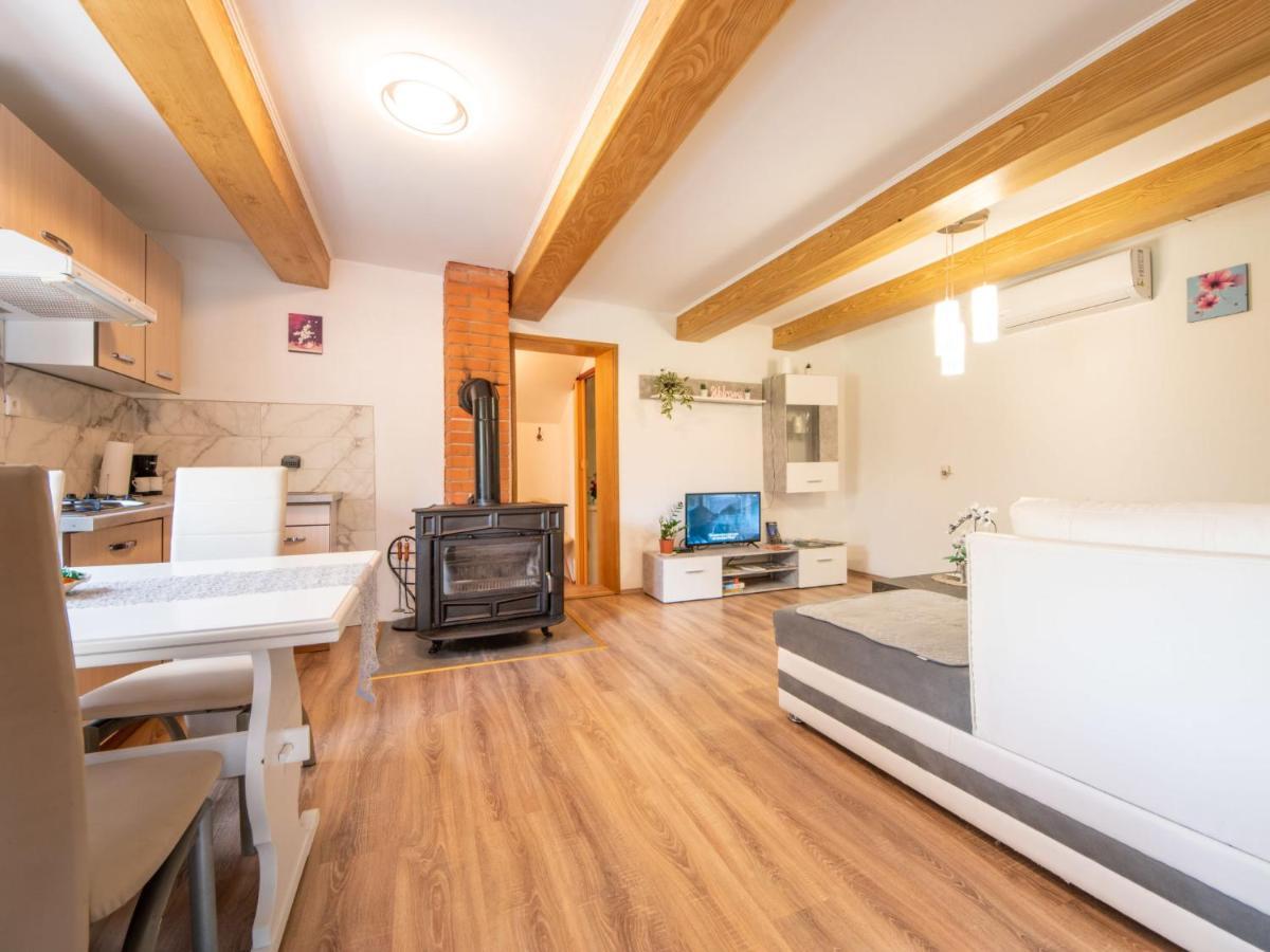 Holiday Home Tina By Interhome Tounj Bagian luar foto